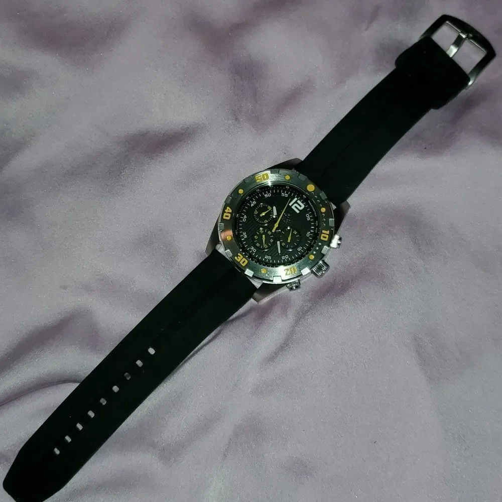 Mens Large Victory Instruments 5077 Chrono Watch Black & Yellow Date‎ 3 Subdials